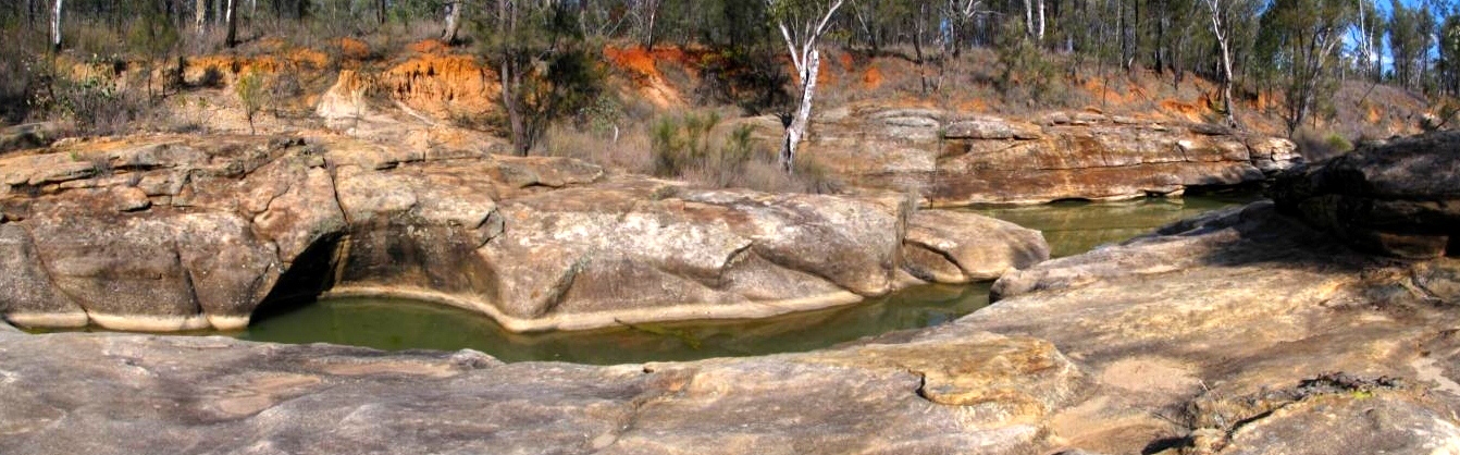 dargonelly-rock-hole-new